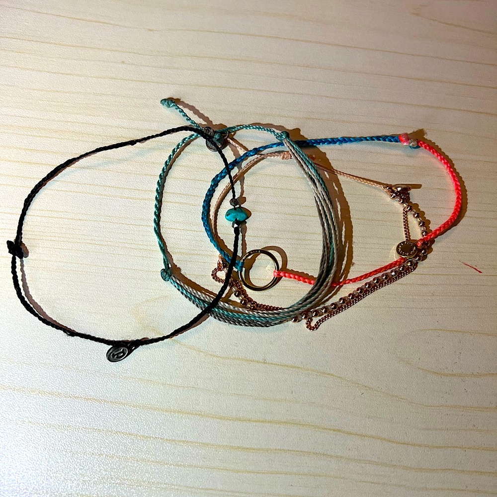 4 pura vida bracelets
